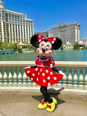 Fantasia Mascote Minnie Elite Disney