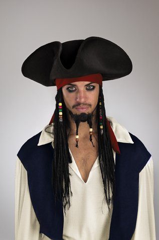 Chapéu com Tranças Jack Sparrow Chapéu com Tranças Jack Sparrow