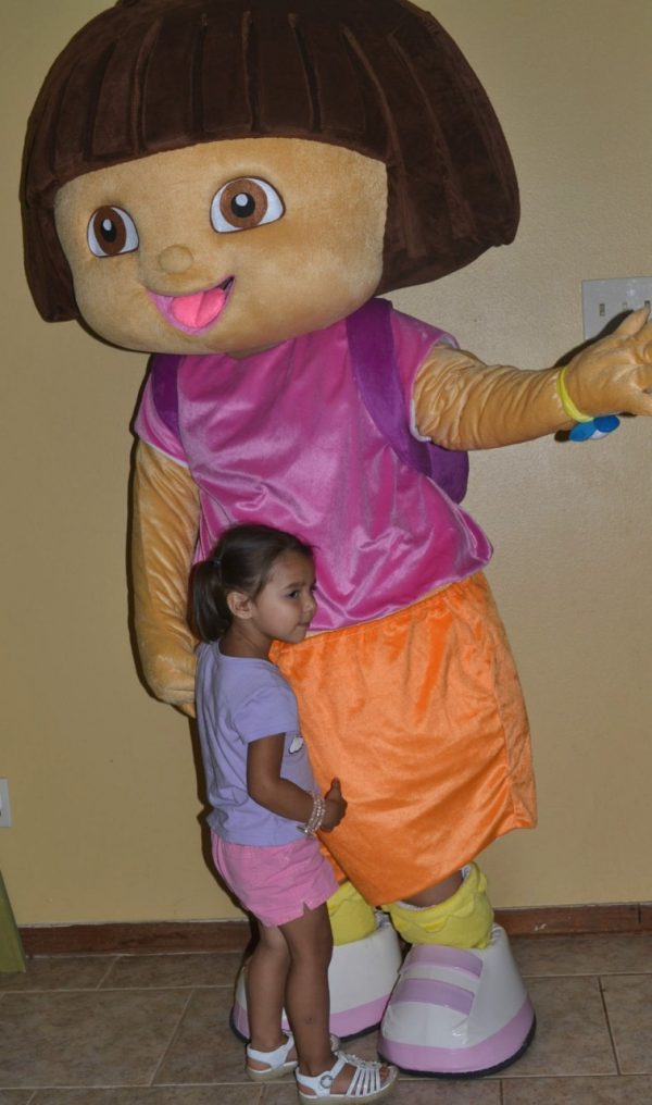 Fantasia Adulto Dora a Exploradora Mascote Luxo Fantasia Adulto Dora a Exploradora Mascote Luxo