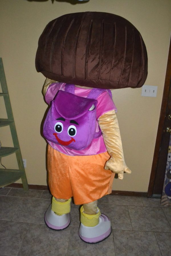 Fantasia Adulto Dora a Exploradora Mascote Luxo Fantasia Adulto Dora a Exploradora Mascote Luxo