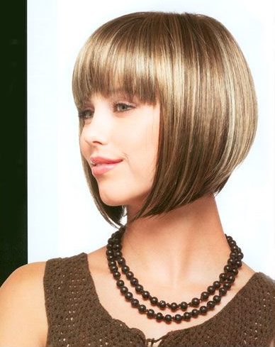 Peruca Adulto com Fibra Sintética Natural Tori Peruca Adulto com Fibra Sintética Natural Tori