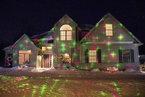 Projetor de Luz Laser Natalina Vermelho e Verde com Movimento 6 Temas Projetor de Luz Laser Natalina Vermelho e Verde com Movimento 6 Temas